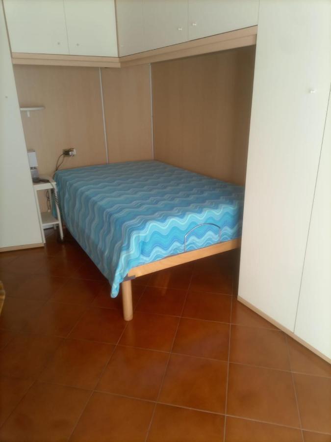 Il Viaggiante Mare 350 M - Quadrilocale - Centro Commerciale - Universita -Porto Costa Crociere E Corsica Ferries Савона Экстерьер фото